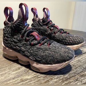 Nike LeBron 15 Pride Of Ohio GS Size 3.5 Youth